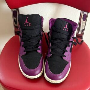Air Jordan 1 Black and Purple Sneakers size 4.5 boys 6 women